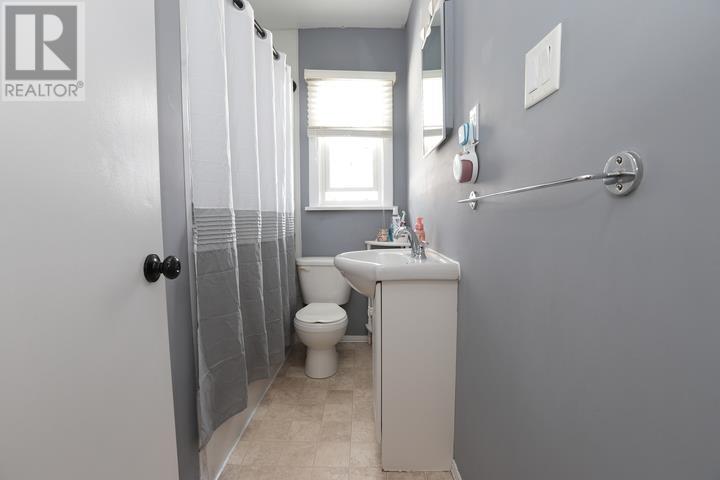 247 Willow Ave, Sault Ste. Marie, Ontario  P6B 5B4 - Photo 35 - SM260446