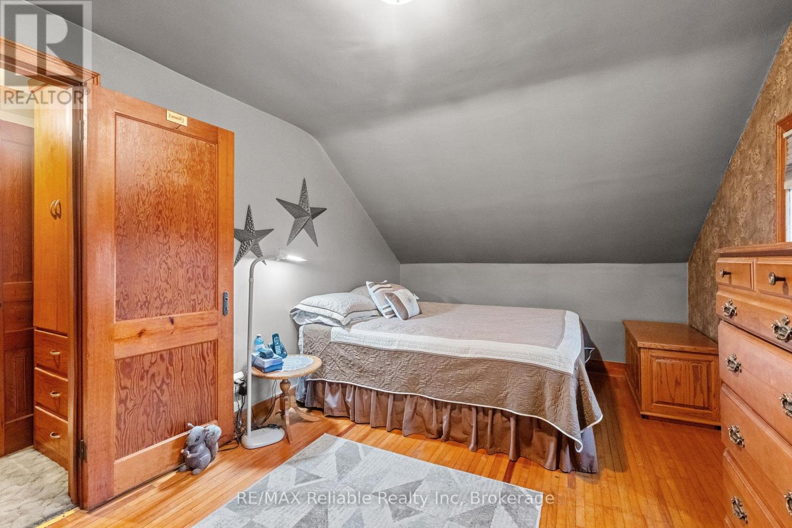 28 Edward Street, Bluewater (Zurich), Ontario  N0M 2T0 - Photo 20 - X12916268