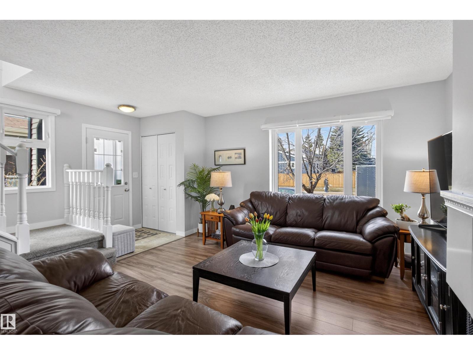 843 Village Dr, Sherwood Park, Alberta  T8A 4H9 - Photo 5 - E4478842