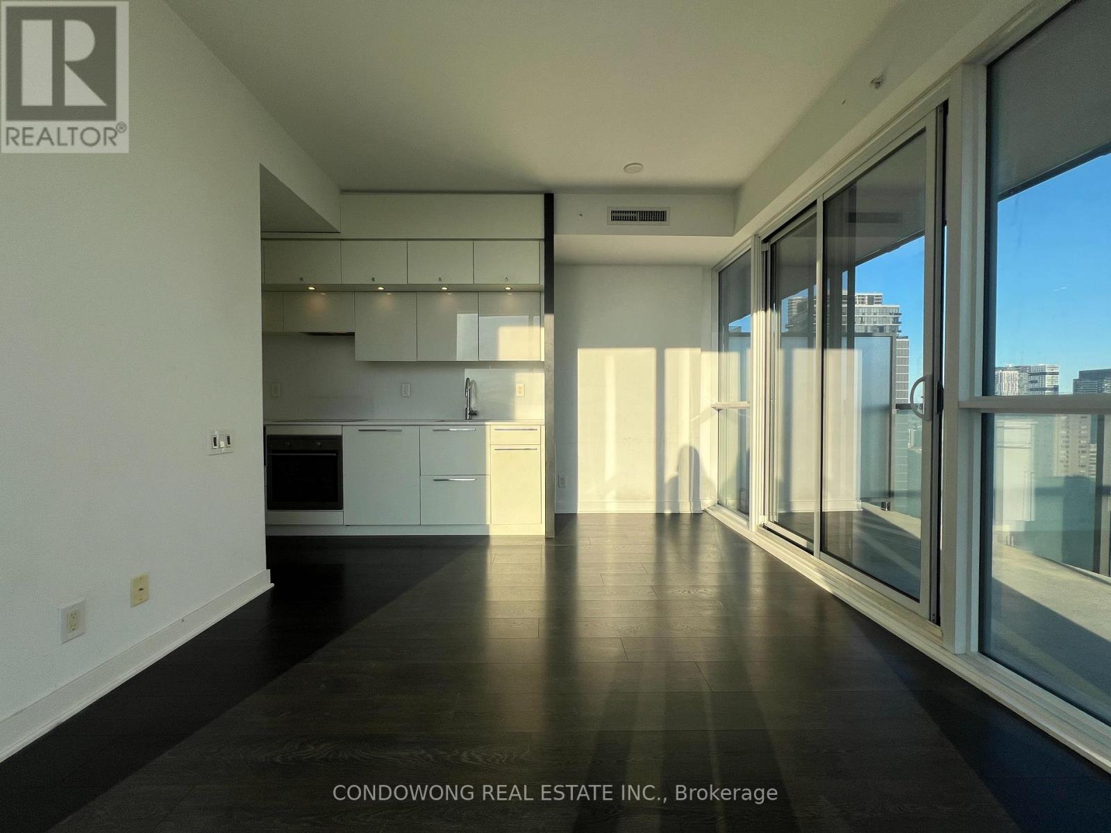 2703 - 15 Grenville Street, Toronto (Bay Street Corridor), Ontario  M4Y 0B9 - Photo 4 - C12916226