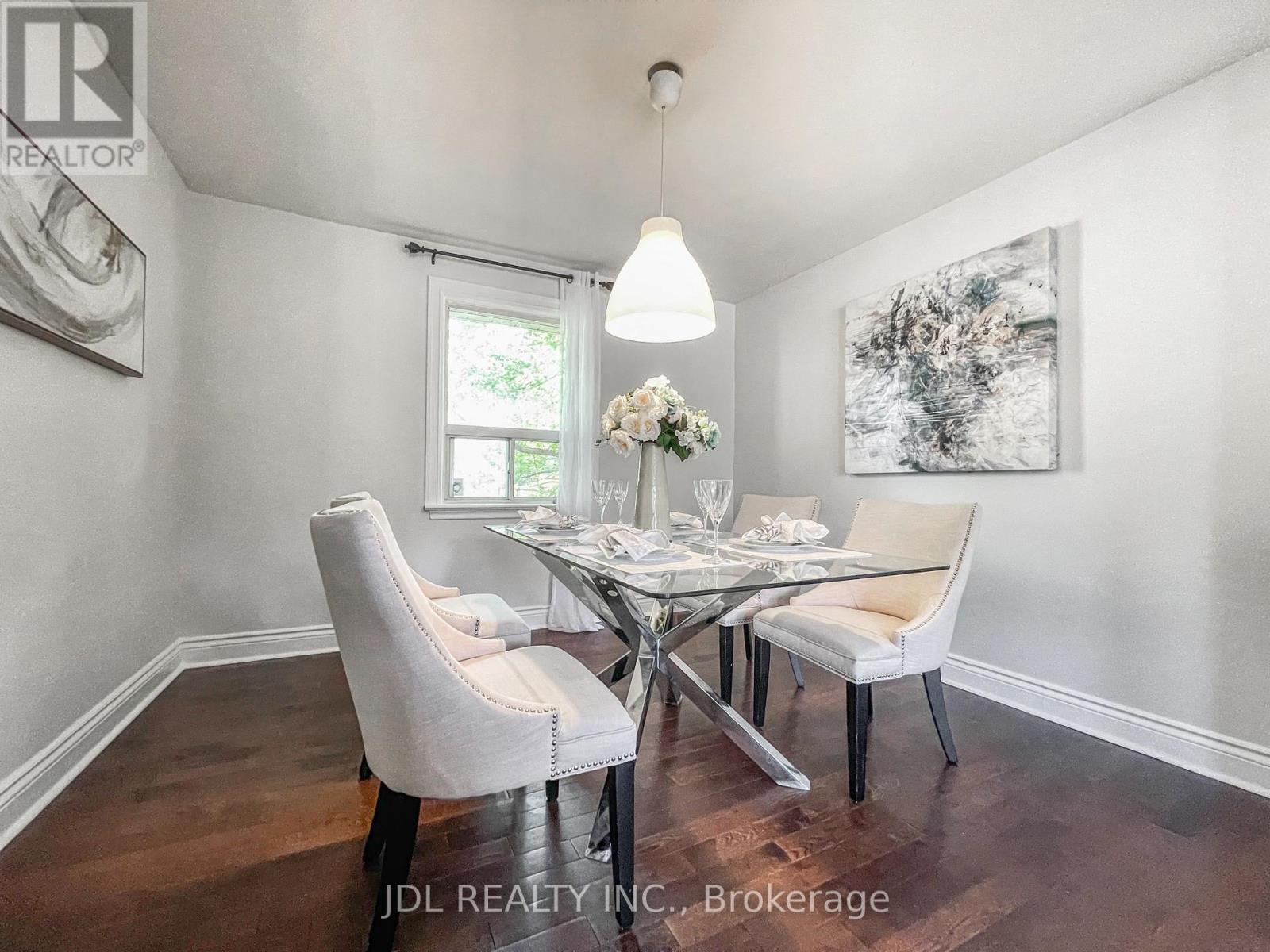 (Upper) - 209 Harlandale Avenue, Toronto, Ontario  M2N 1P6 - Photo 10 - C12916230