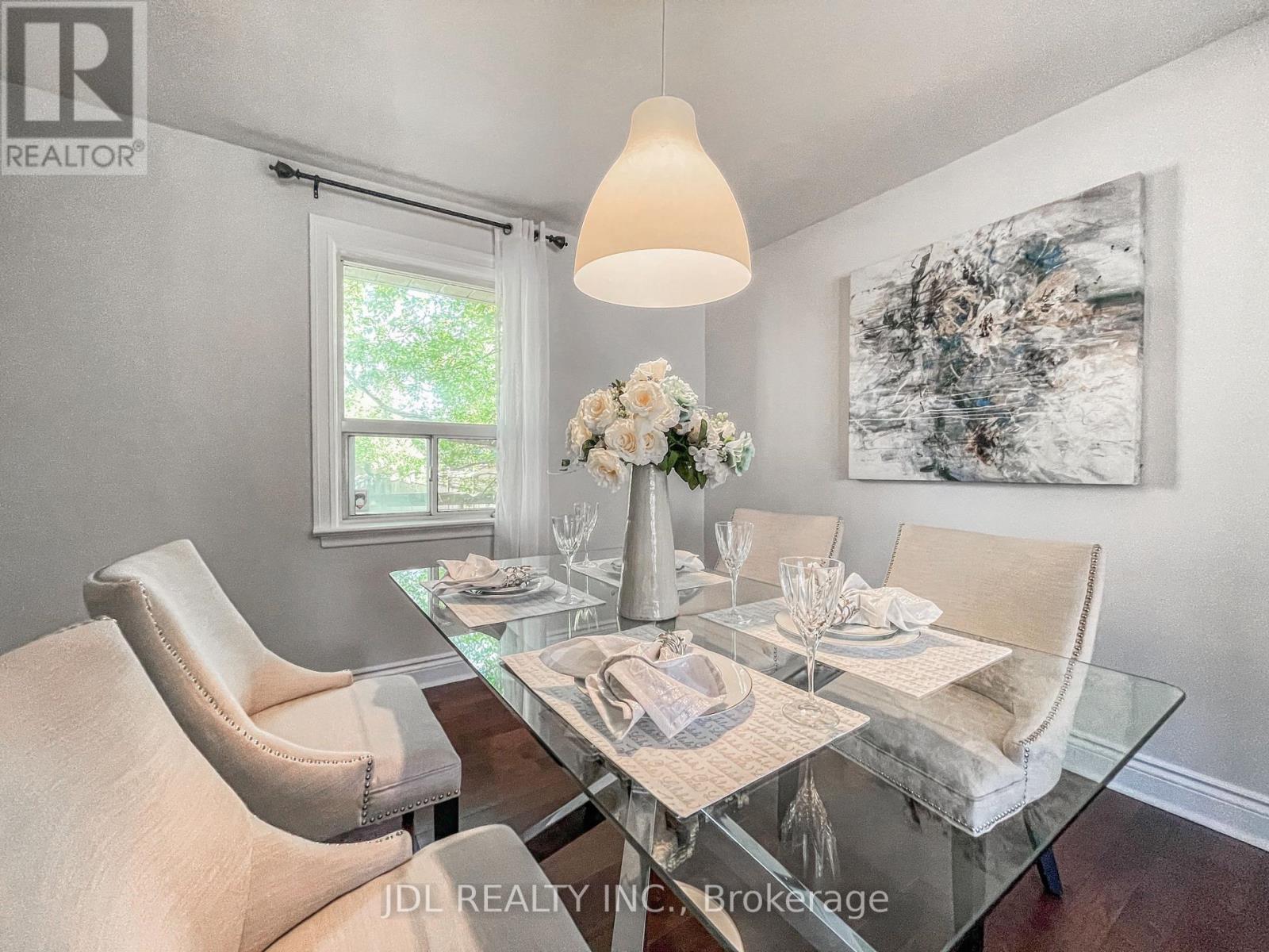 (Upper) - 209 Harlandale Avenue, Toronto, Ontario  M2N 1P6 - Photo 11 - C12916230