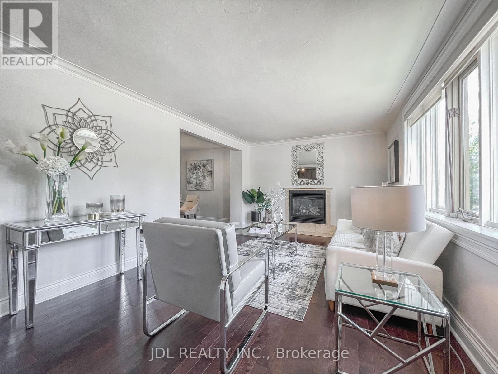 (Upper) - 209 Harlandale Avenue, Toronto, Ontario  M2N 1P6 - Photo 14 - C12916230