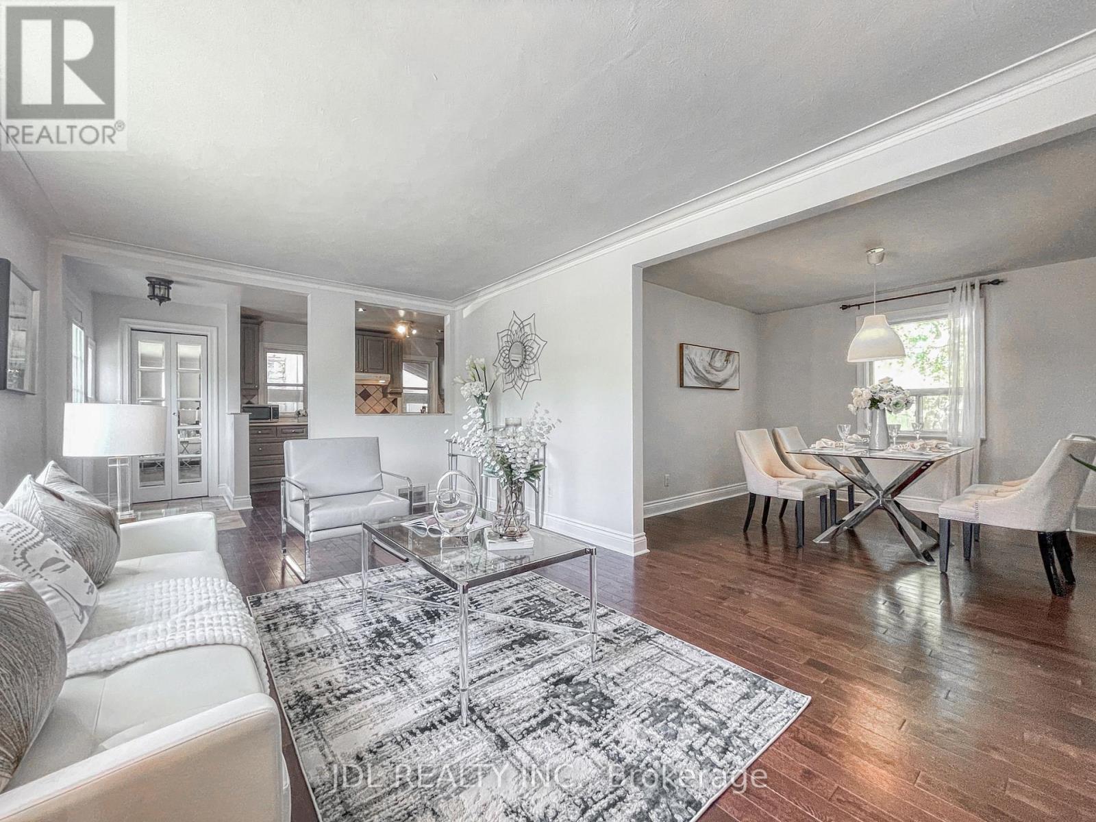 (Upper) - 209 Harlandale Avenue, Toronto, Ontario  M2N 1P6 - Photo 17 - C12916230