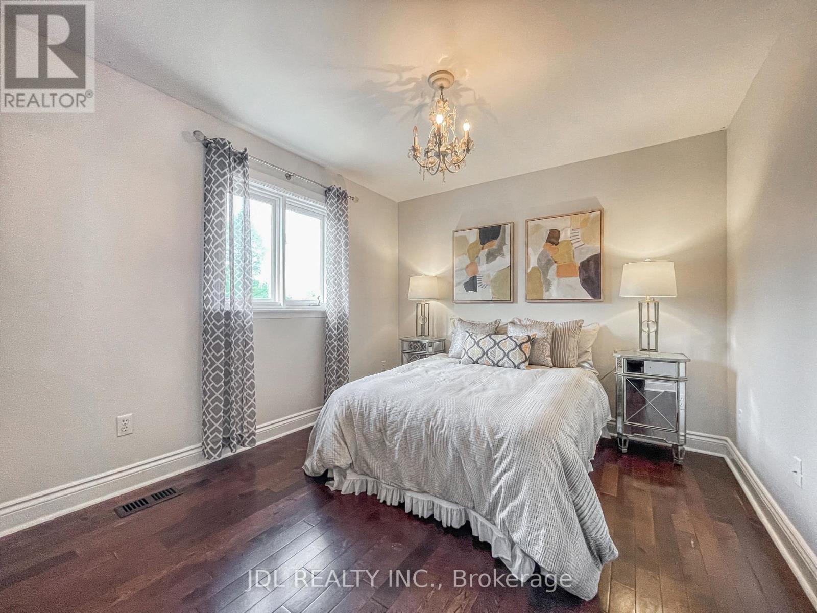 (Upper) - 209 Harlandale Avenue, Toronto, Ontario  M2N 1P6 - Photo 20 - C12916230