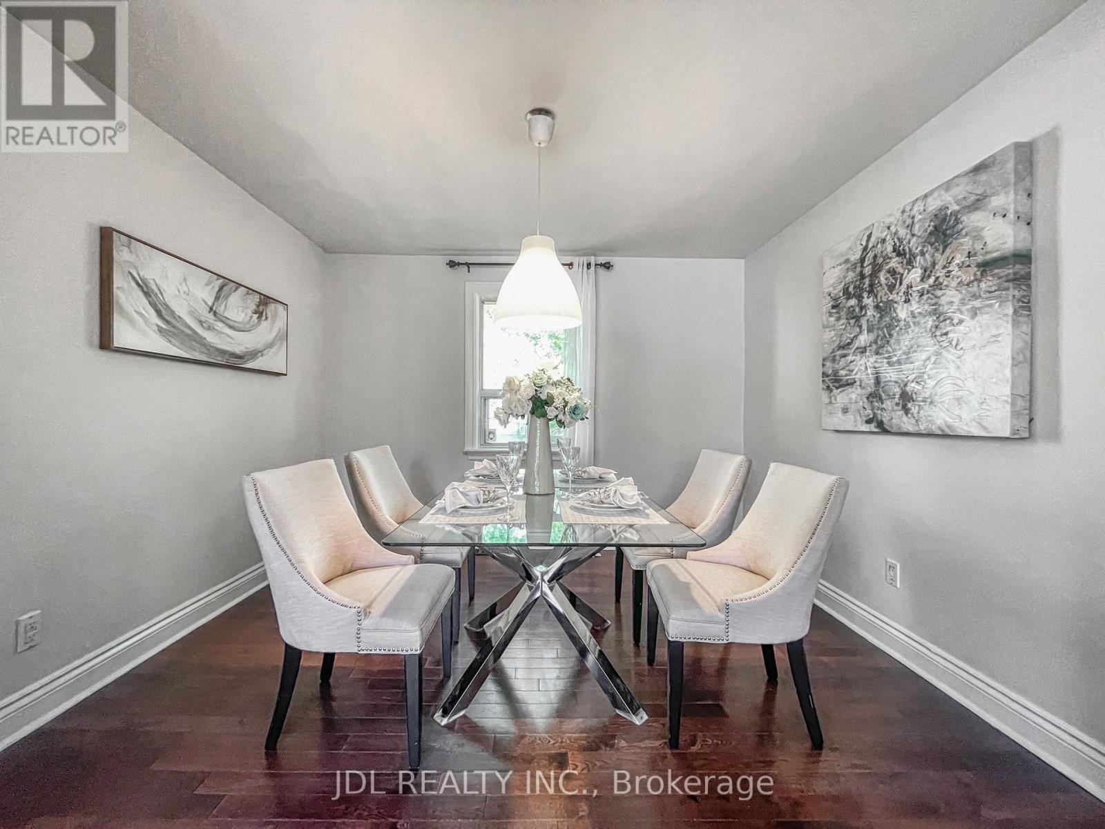 (Upper) - 209 Harlandale Avenue, Toronto, Ontario  M2N 1P6 - Photo 9 - C12916230