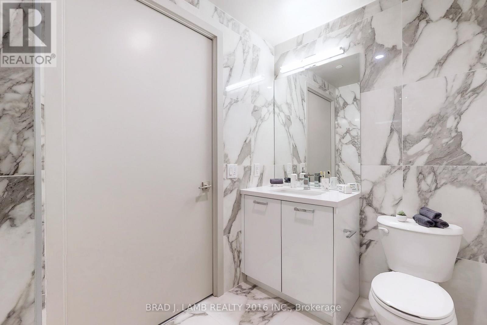 1014 - 195 Mccaul Street, Toronto, Ontario  M5T 0E5 - Photo 17 - C12916242