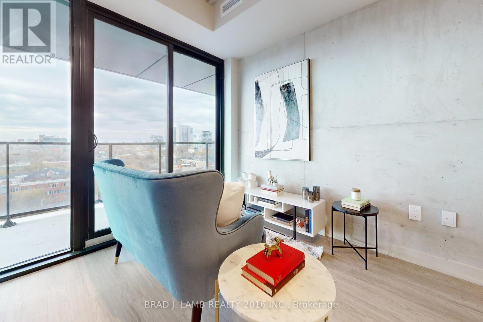 1014 - 195 Mccaul Street, Toronto, Ontario  M5T 0E5 - Photo 4 - C12916242