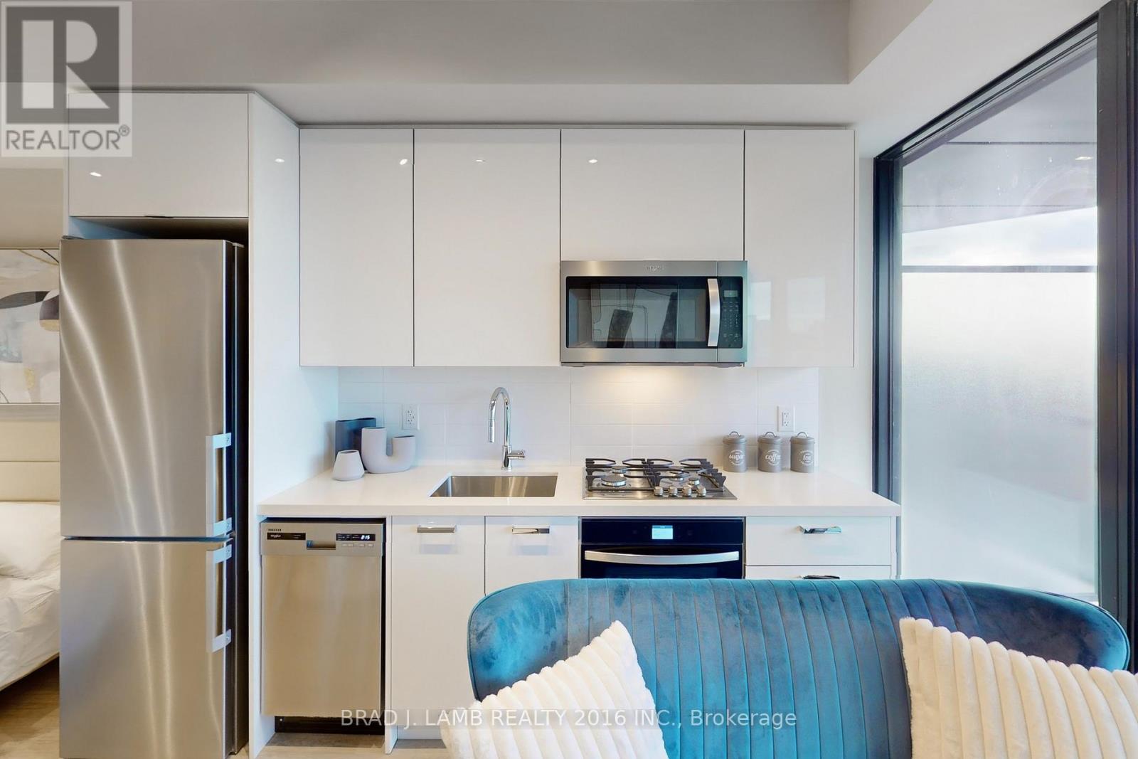 1014 - 195 Mccaul Street, Toronto, Ontario  M5T 0E5 - Photo 9 - C12916242