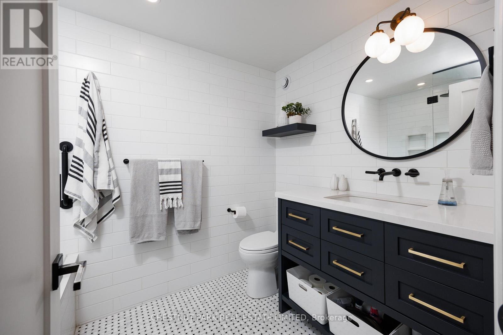 203 - 40 Oaklands Avenue, Toronto, Ontario  M4V 2Z3 - Photo 18 - C12916340