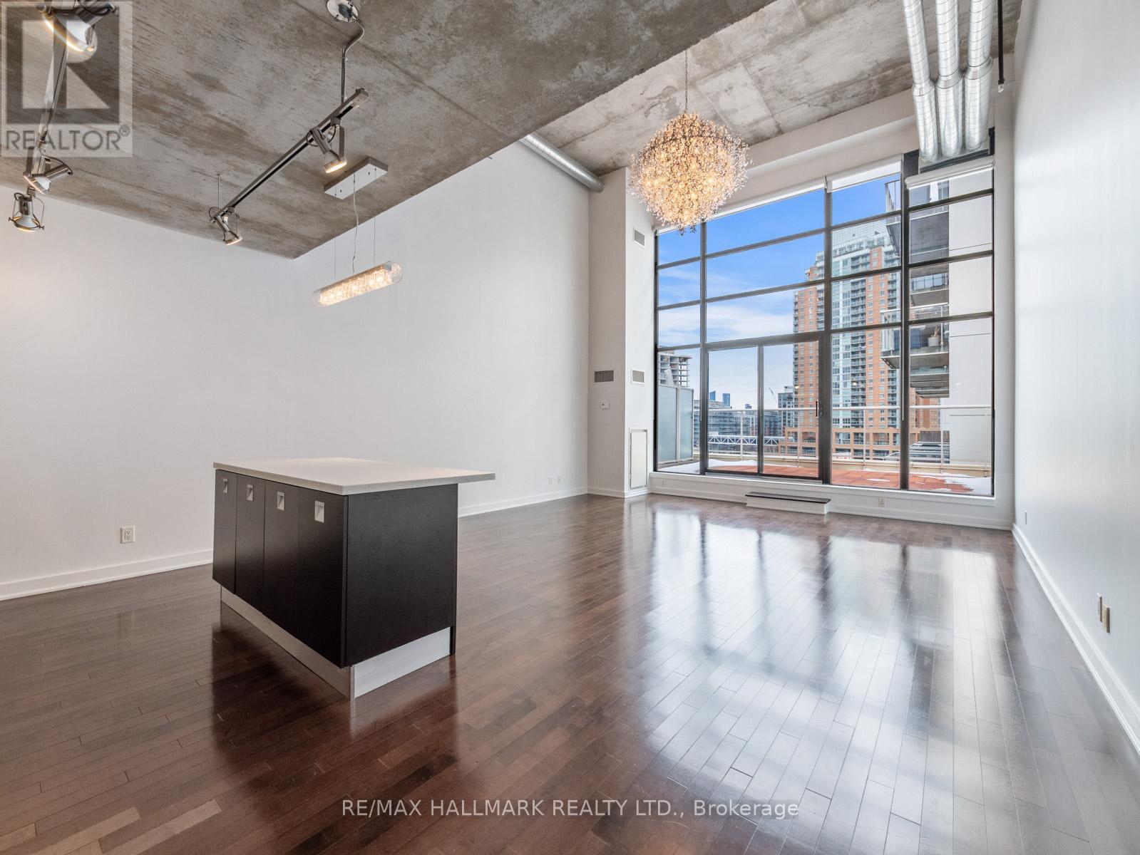 534 - 43 Hanna Avenue, Toronto, Ontario  M6K 1X6 - Photo 2 - C12916354