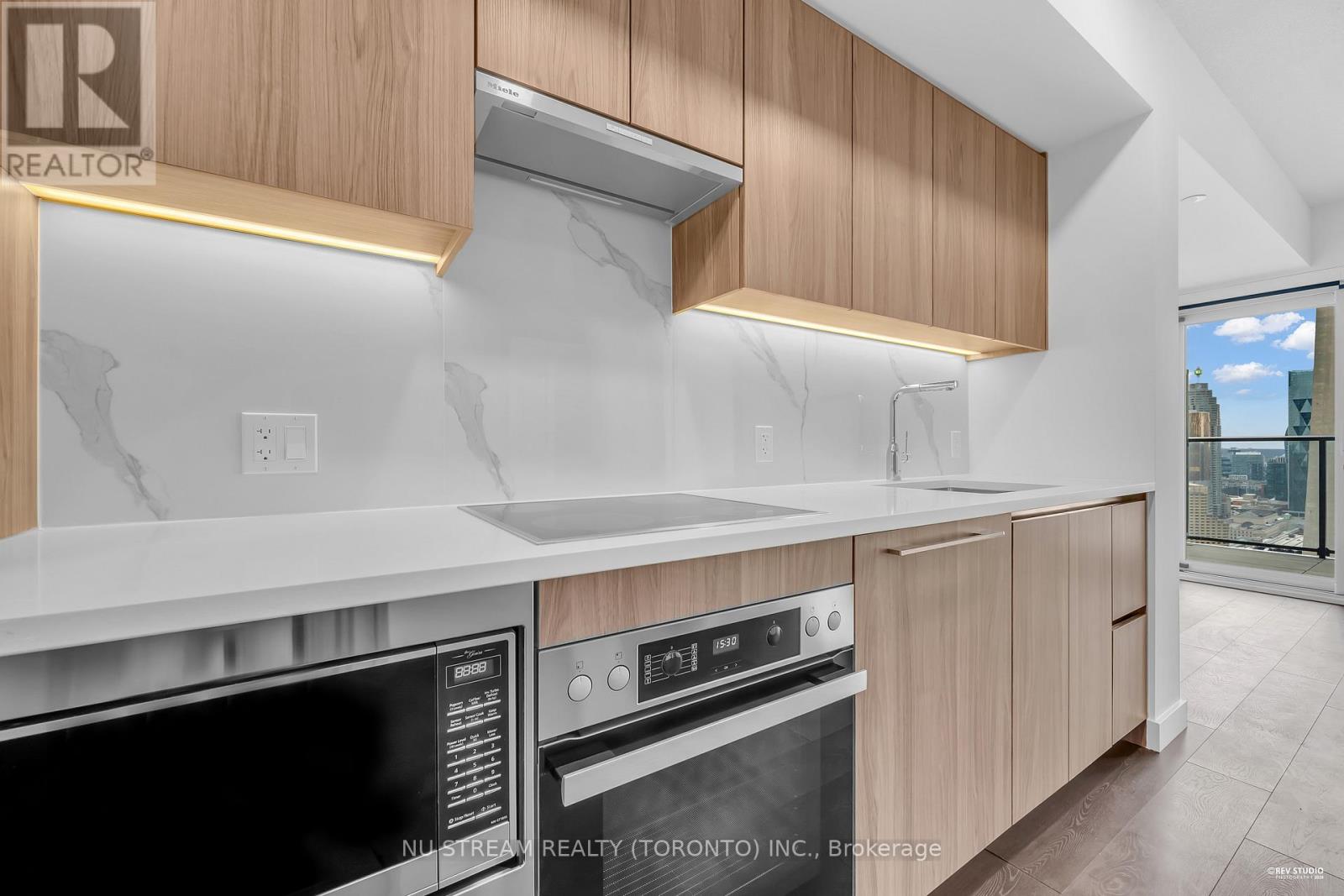 4609 - 3 Concord Cityplace Way, Toronto, Ontario  M5V 0X4 - Photo 12 - C12916380