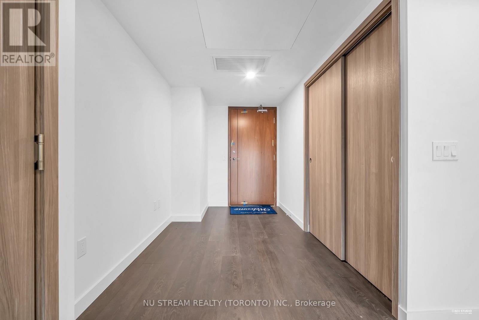 4609 - 3 Concord Cityplace Way, Toronto, Ontario  M5V 0X4 - Photo 7 - C12916380