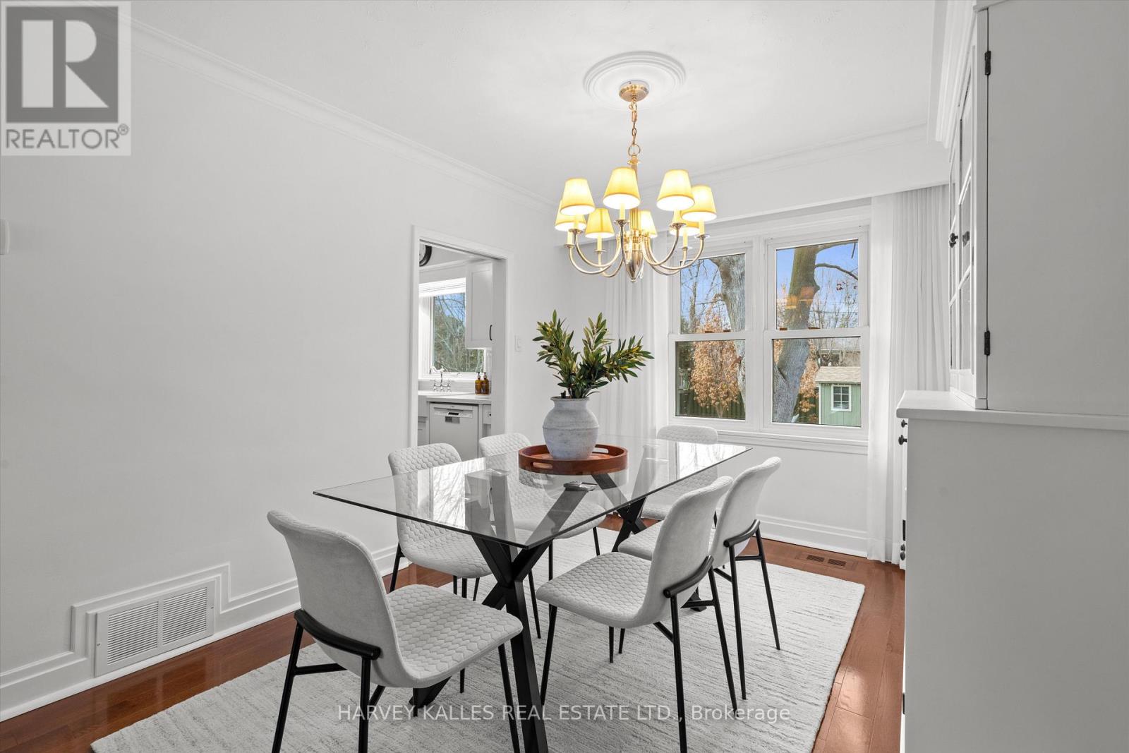 134 Santa Barbara Road, Toronto, Ontario  M2N 2C5 - Photo 10 - C12916408