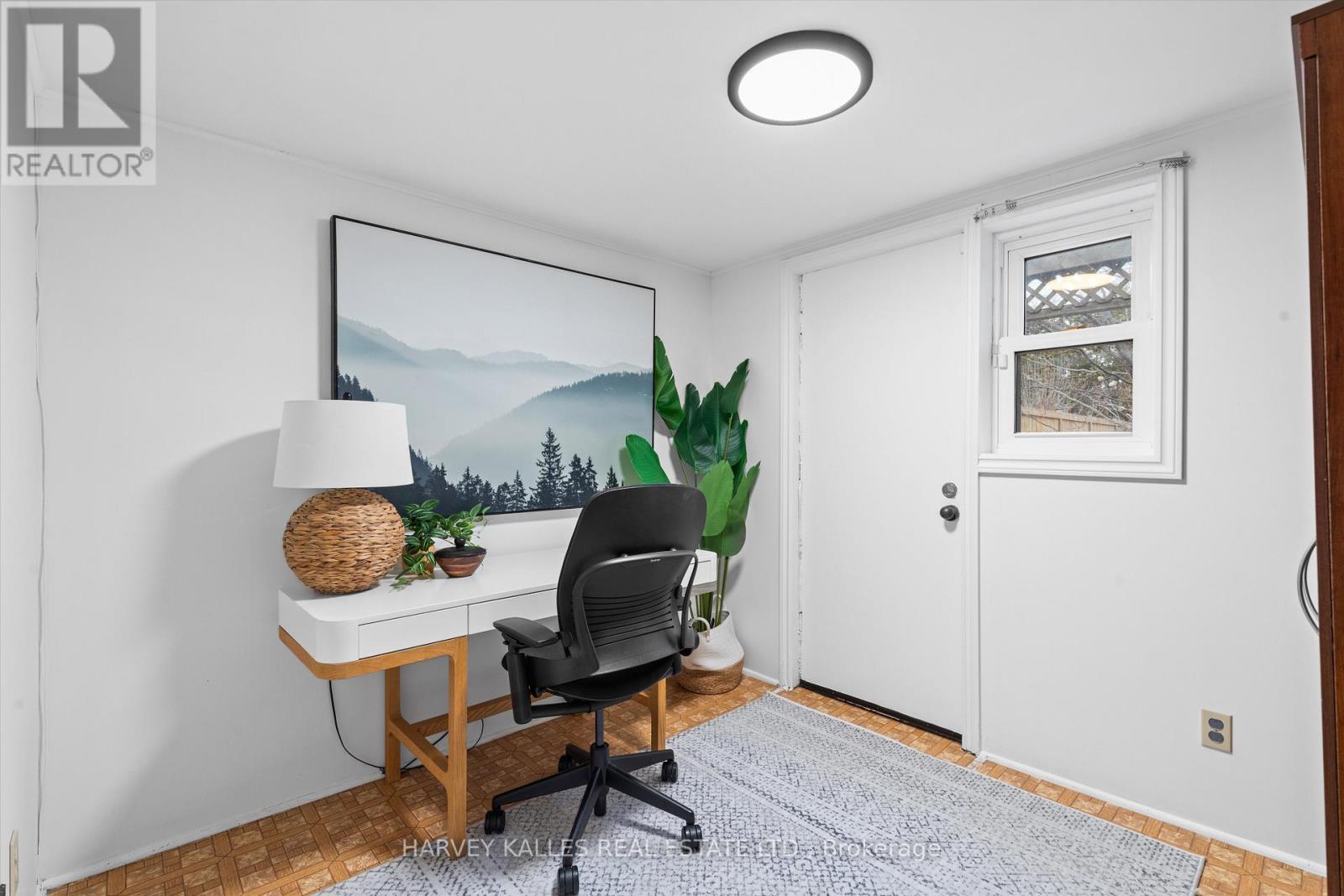 134 Santa Barbara Road, Toronto, Ontario  M2N 2C5 - Photo 22 - C12916408