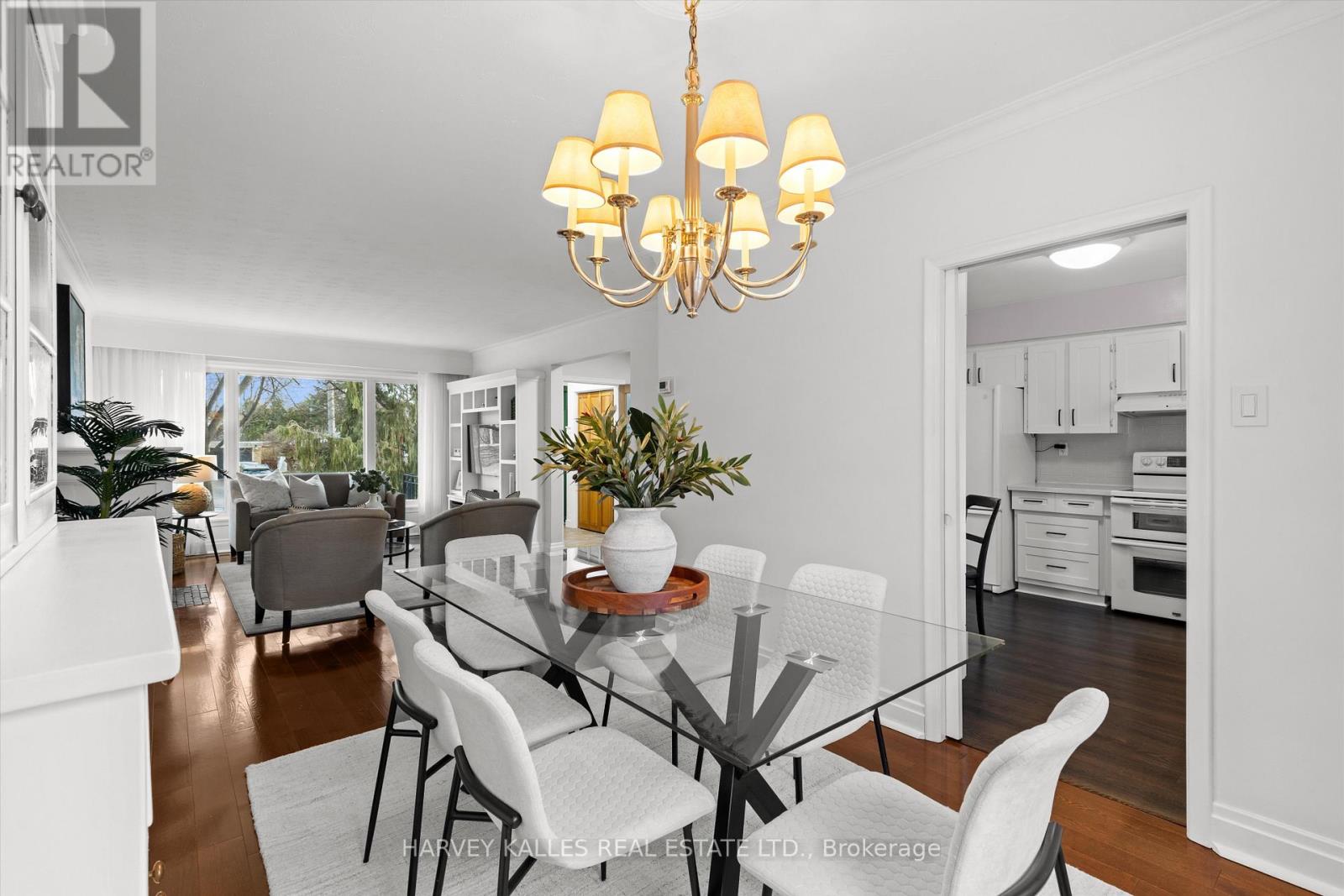 134 Santa Barbara Road, Toronto, Ontario  M2N 2C5 - Photo 9 - C12916408