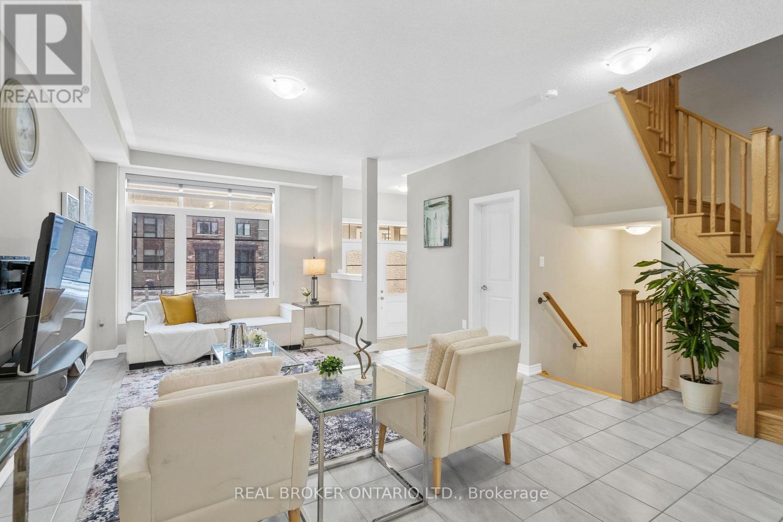 222 Coronation Road, Whitby, Ontario  L1P 0H7 - Photo 10 - E12916270