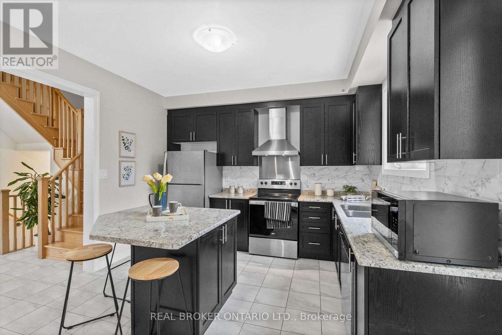 222 Coronation Road, Whitby, Ontario  L1P 0H7 - Photo 13 - E12916270