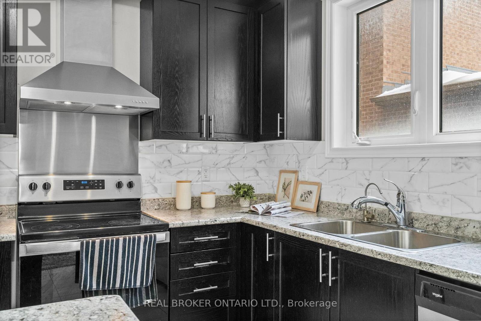 222 Coronation Road, Whitby, Ontario  L1P 0H7 - Photo 14 - E12916270