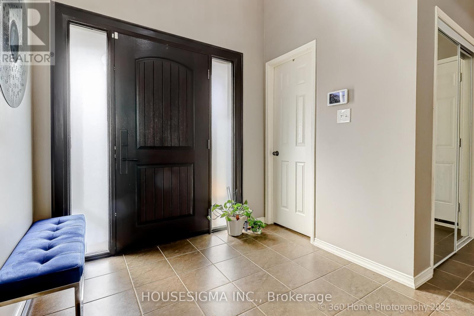 17 Mchugh Road, Ajax, Ontario  L1Z 0M8 - Photo 4 - E12916306