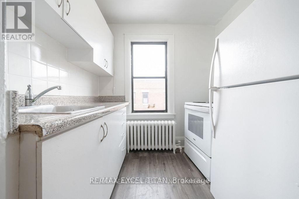 12a - 2 Kingston Road, Toronto, Ontario  M4L 1S4 - Photo 7 - E12916384