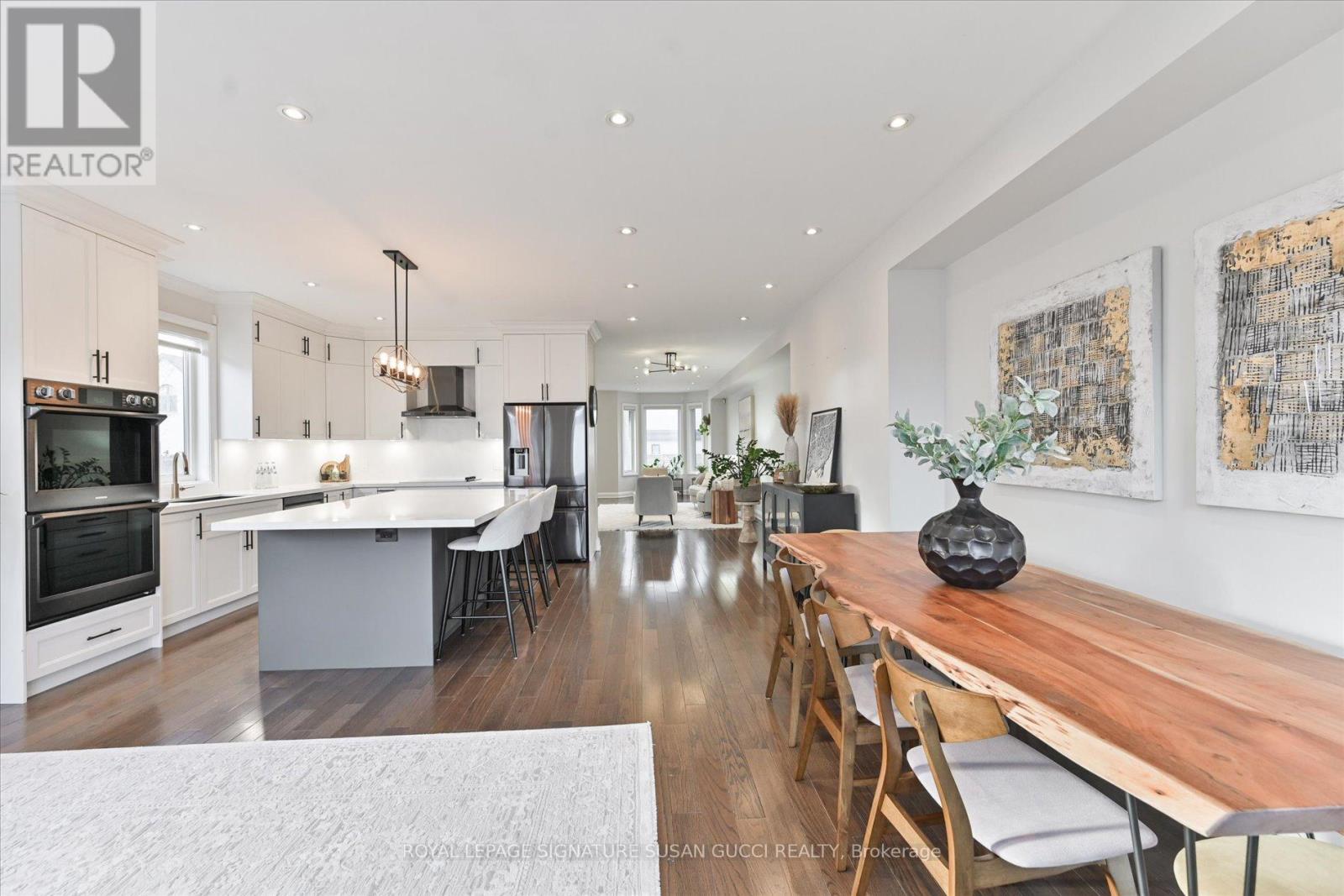 811 Cosburn Avenue, Toronto, Ontario  M4C 2V9 - Photo 20 - E12916390