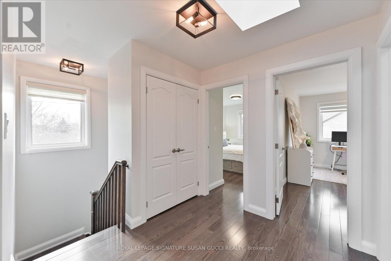 811 Cosburn Avenue, Toronto, Ontario  M4C 2V9 - Photo 23 - E12916390