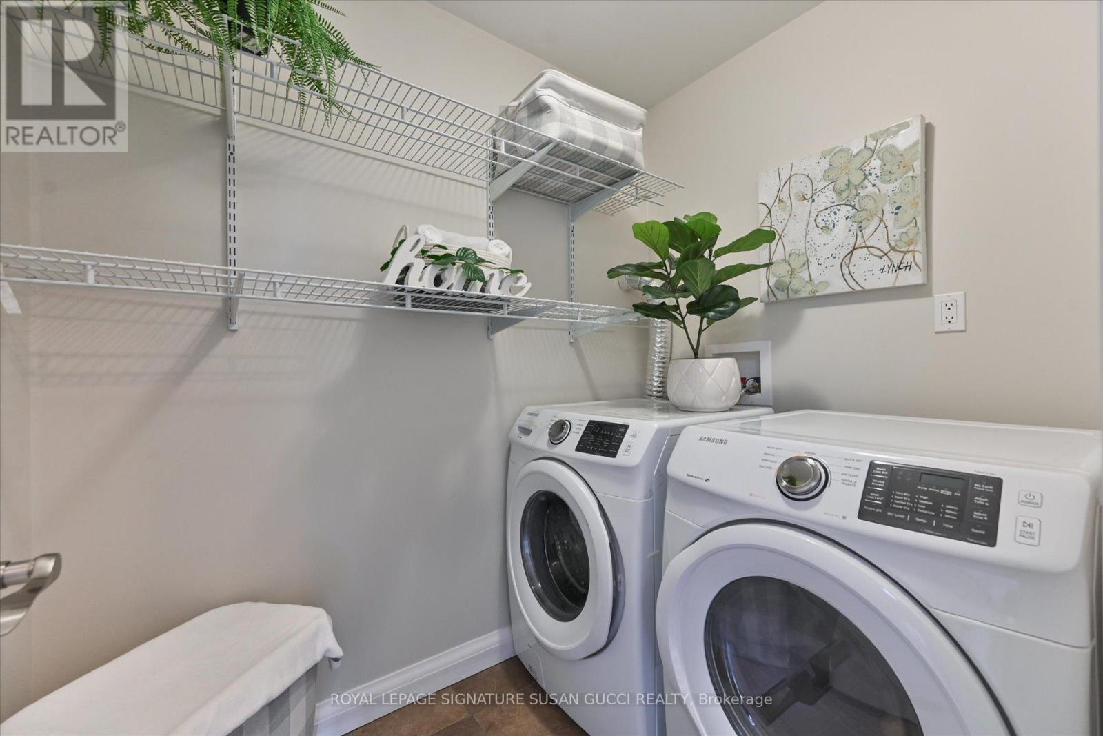 811 Cosburn Avenue, Toronto, Ontario  M4C 2V9 - Photo 34 - E12916390