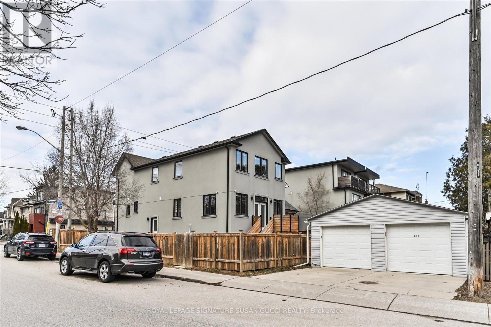 811 Cosburn Avenue, Toronto, Ontario  M4C 2V9 - Photo 46 - E12916390