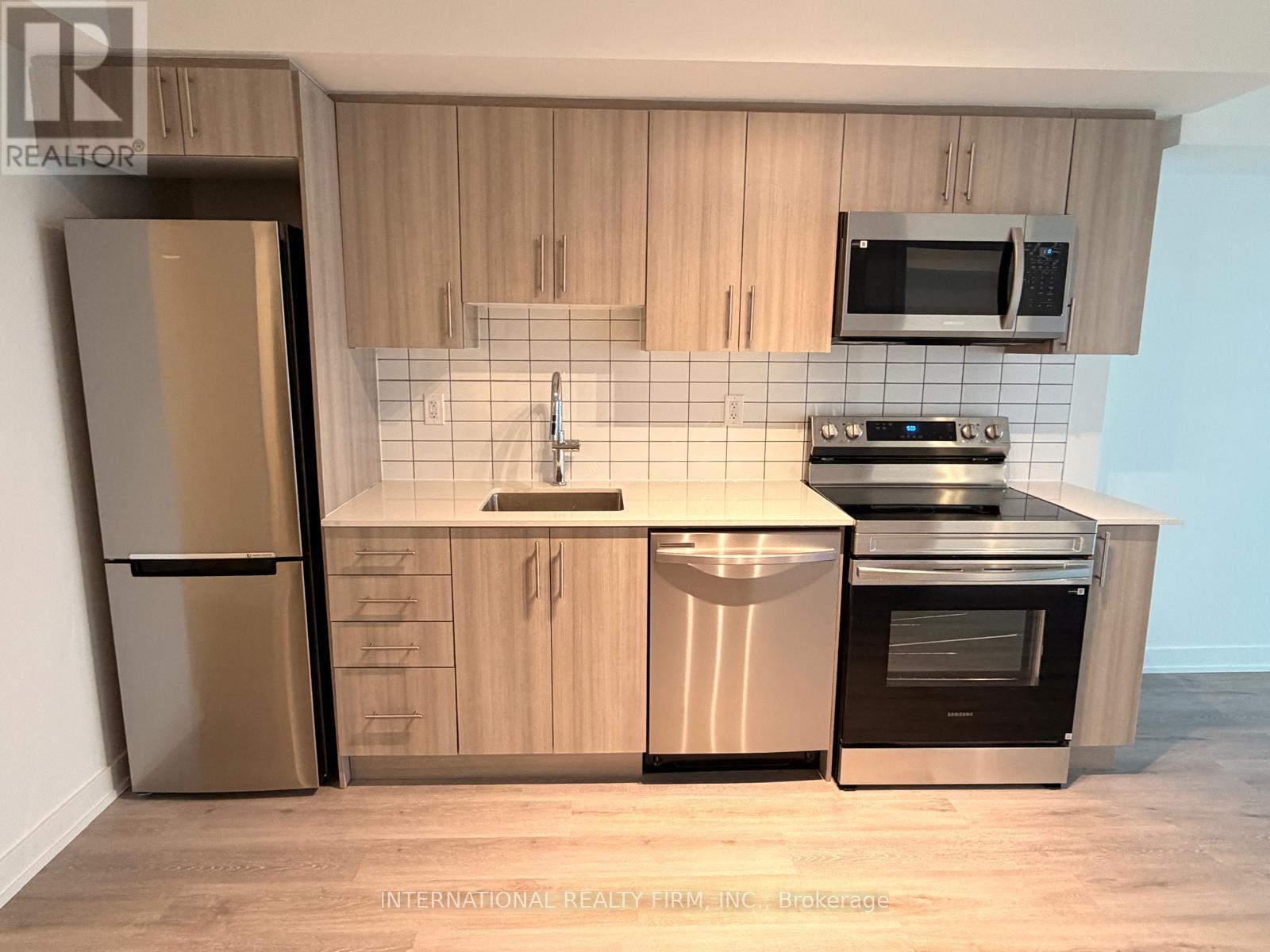 907 - 1010 Sandy Beach Road, Pickering, Ontario  L1W 0C7 - Photo 2 - E12916414