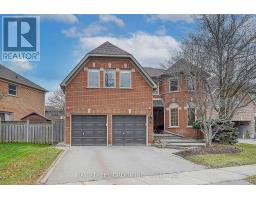 8 MOORELAND COURT, Markham, Ontario