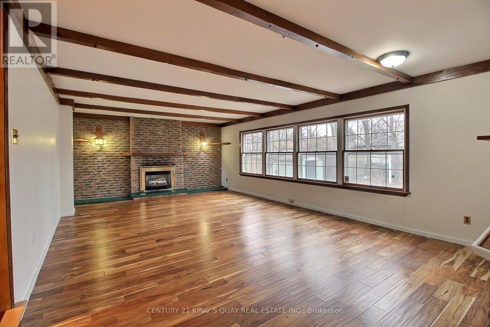 105 Rockport Crescent, Richmond Hill, Ontario  L4C 2M1 - Photo 2 - N12916370