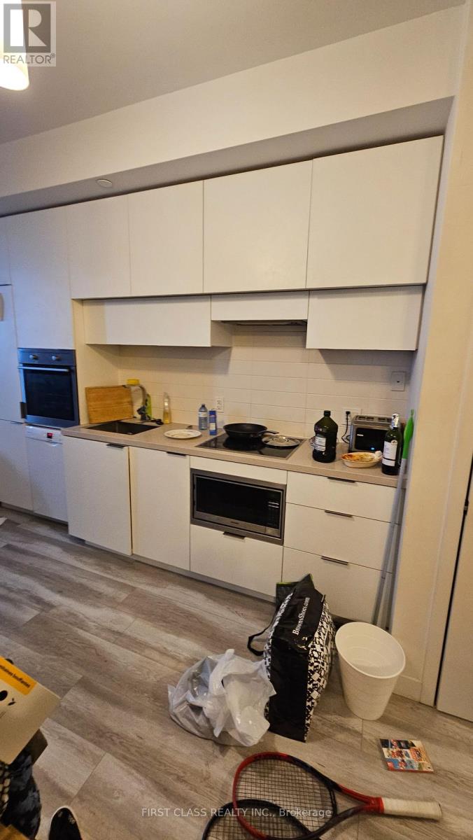 1212 - 8 Eglinton Avenue E, Toronto, Ontario  M4P 1A6 - Photo 2 - C12845510