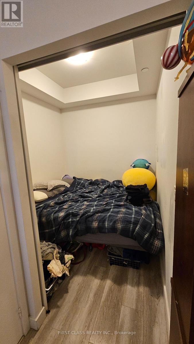 1212 - 8 Eglinton Avenue E, Toronto, Ontario  M4P 1A6 - Photo 3 - C12845510