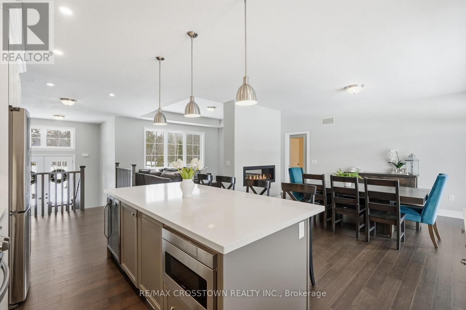 2055 Elana Drive, Severn, Ontario  L3V 0C1 - Photo 12 - S12916272