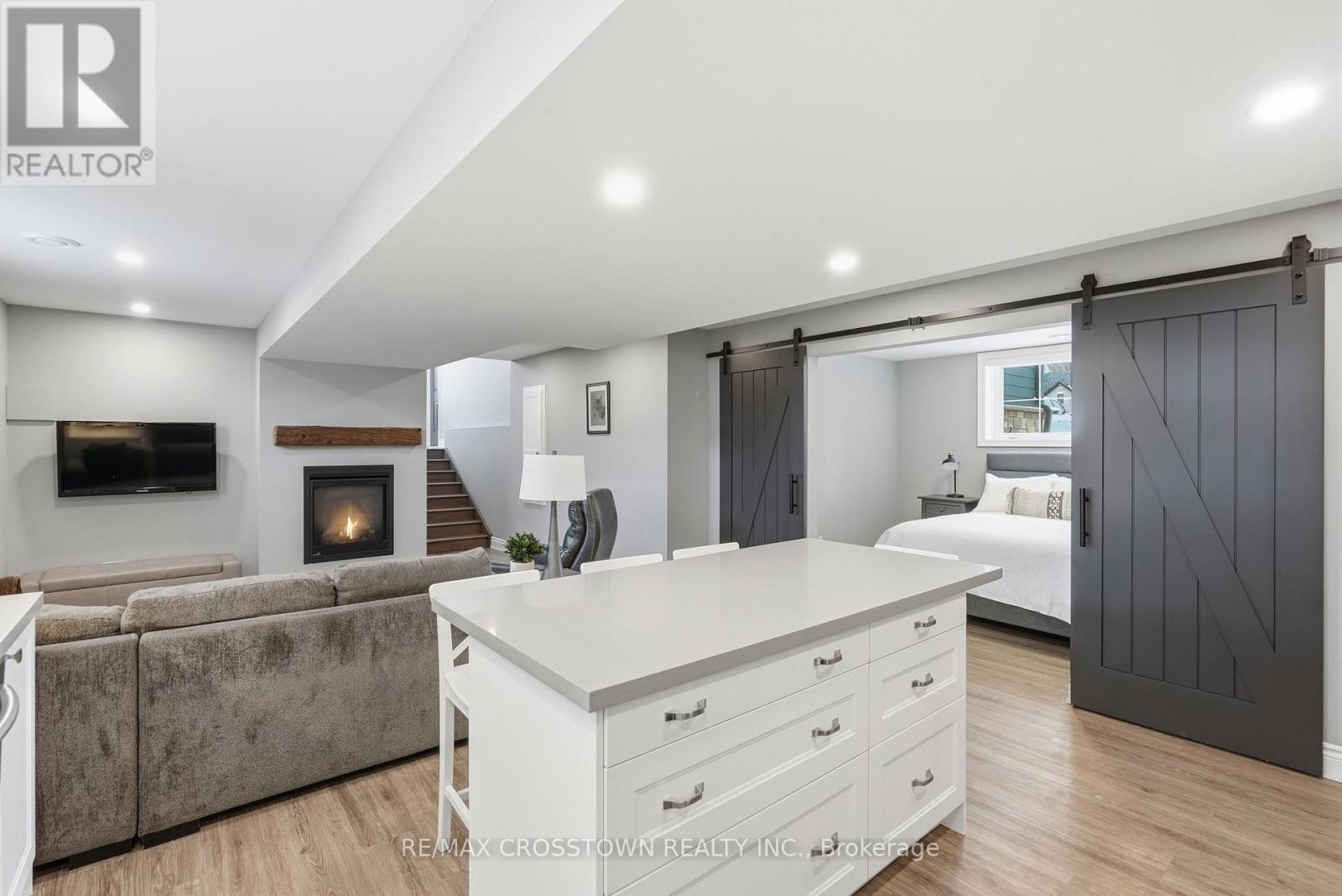 2055 Elana Drive, Severn, Ontario  L3V 0C1 - Photo 36 - S12916272