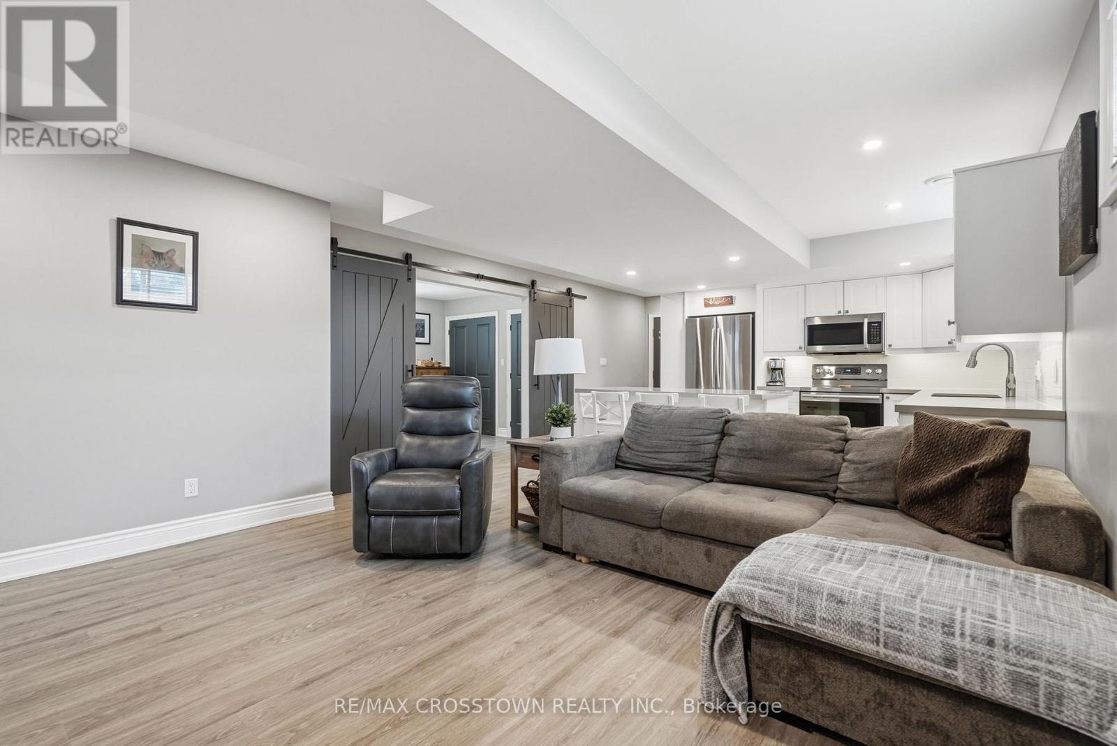 2055 Elana Drive, Severn, Ontario  L3V 0C1 - Photo 39 - S12916272