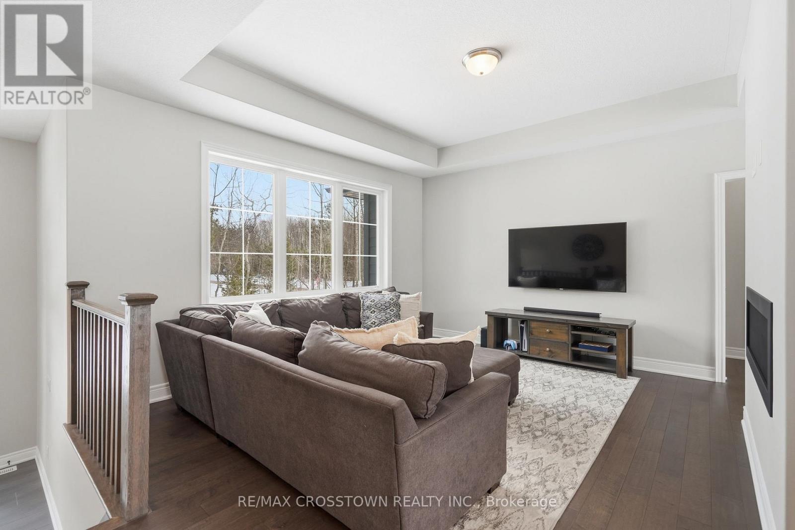 2055 Elana Drive, Severn, Ontario  L3V 0C1 - Photo 4 - S12916272