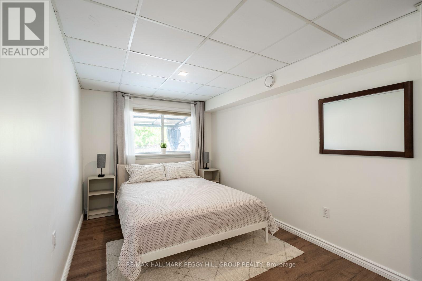 12 Cuthbert Street, Barrie, Ontario  L4N 6X7 - Photo 15 - S12916322