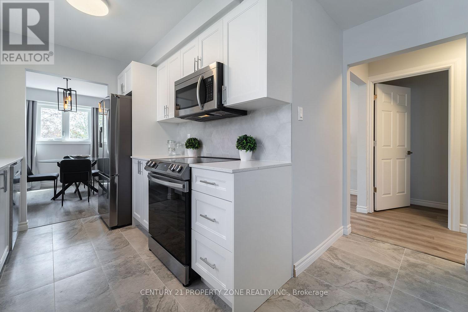 39 Sylvia Street, Barrie, Ontario  L4M 5J2 - Photo 15 - S12916412