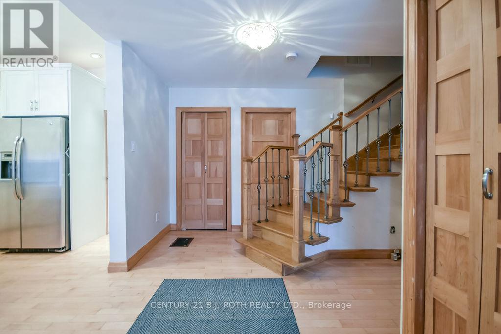 45 Grove Street W, Barrie, Ontario  L4N 1M6 - Photo 10 - S12916422