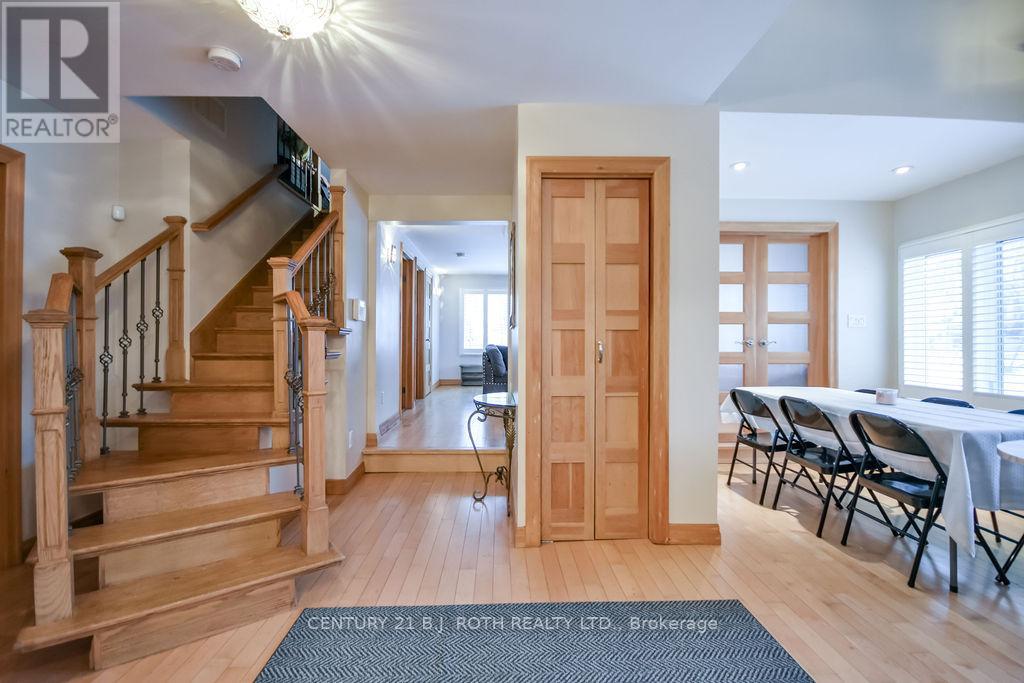 45 Grove Street W, Barrie, Ontario  L4N 1M6 - Photo 11 - S12916422