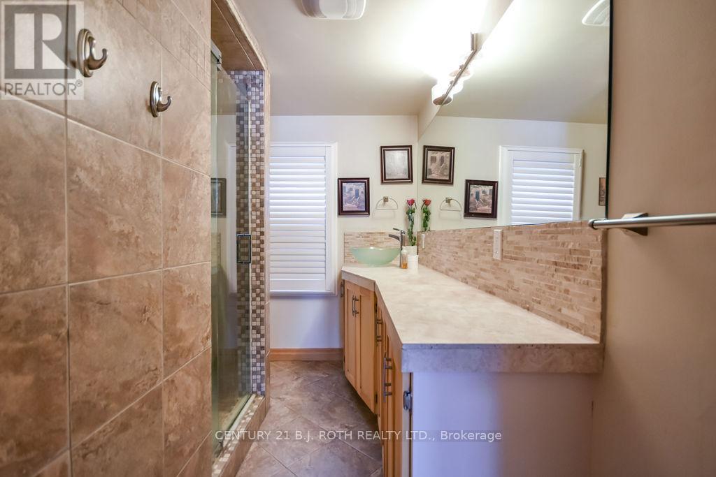 45 Grove Street W, Barrie, Ontario  L4N 1M6 - Photo 16 - S12916422