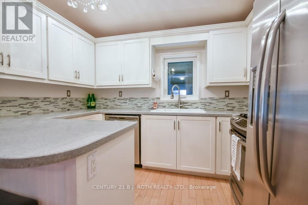 45 Grove Street W, Barrie, Ontario  L4N 1M6 - Photo 8 - S12916422