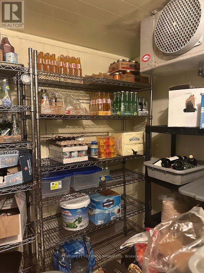 10123 Yonge Street, Richmond Hill, Ontario  L4C 1T5 - Photo 11 - N12915408