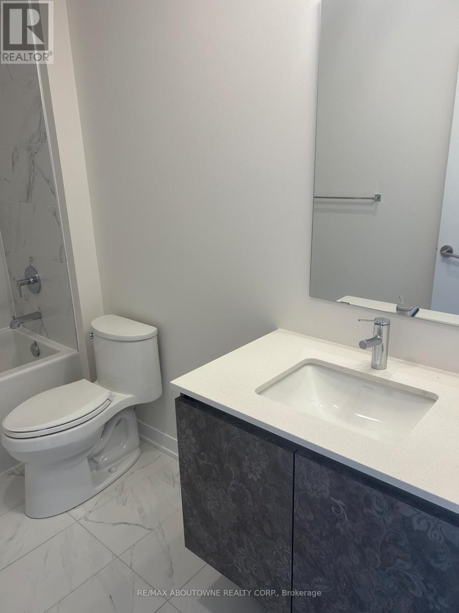 Ph19 - 405 Dundas Street W, Oakville, Ontario  L6M 5P9 - Photo 13 - W12887426