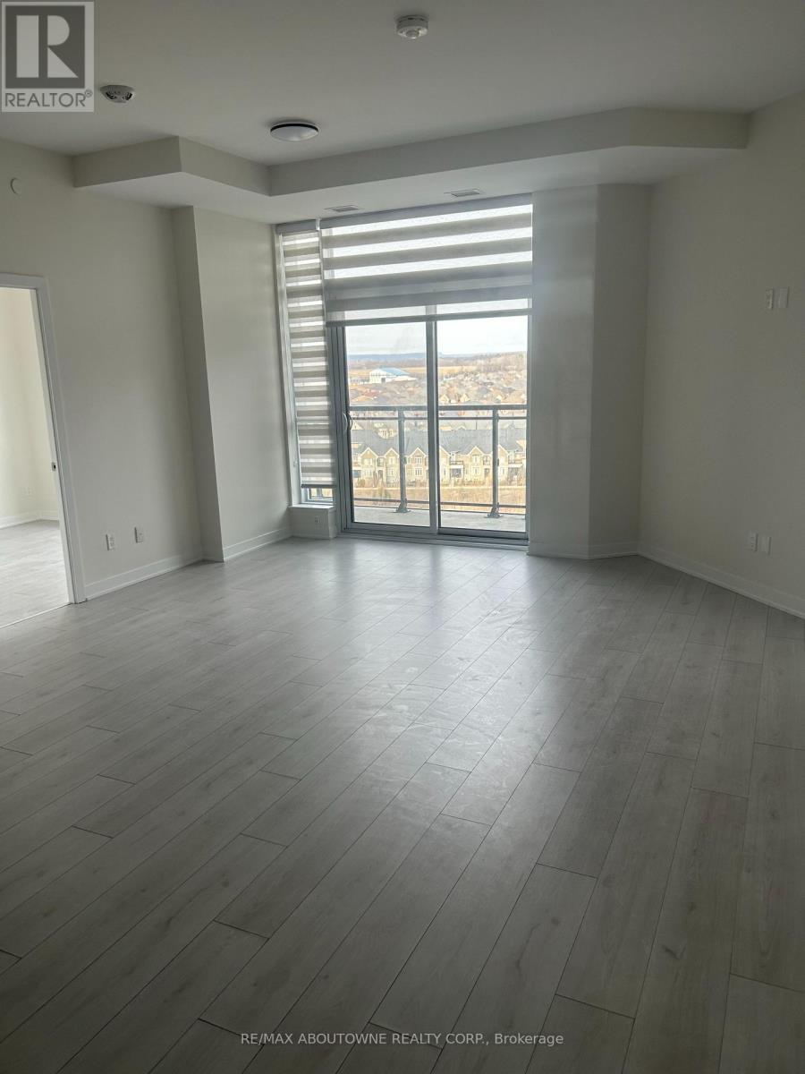 Ph19 - 405 Dundas Street W, Oakville, Ontario  L6M 5P9 - Photo 6 - W12887426