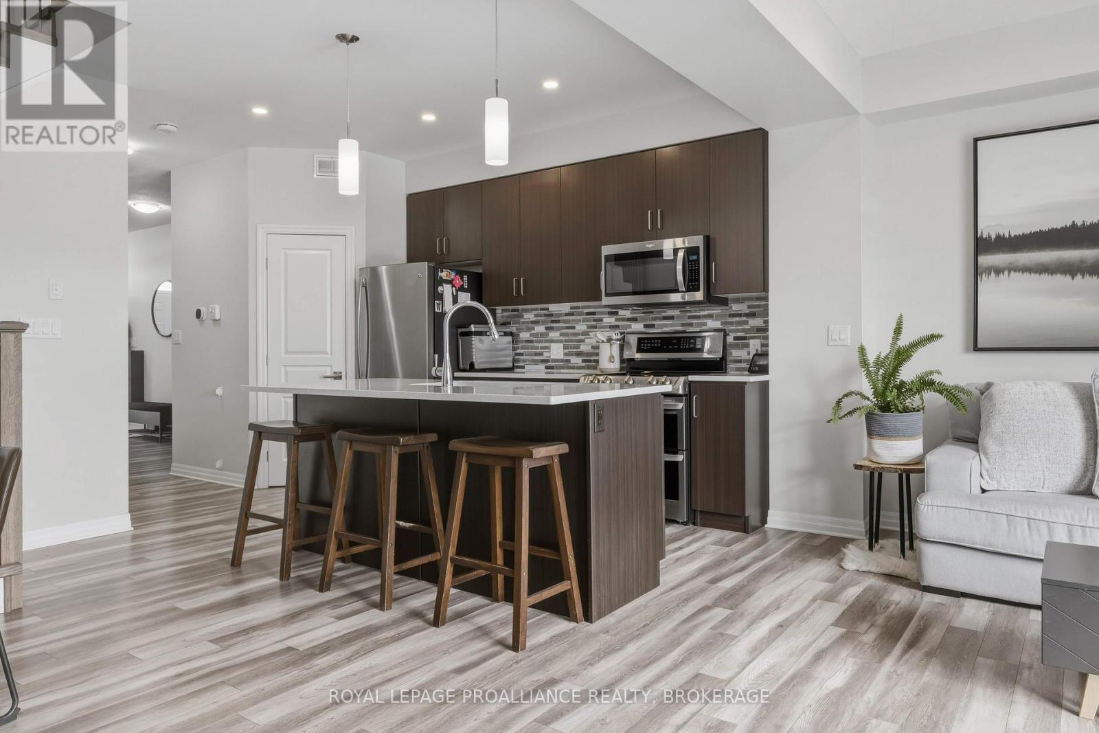 894 Riverview Way, Kingston, Ontario  K7K 0J2 - Photo 10 - X12916194