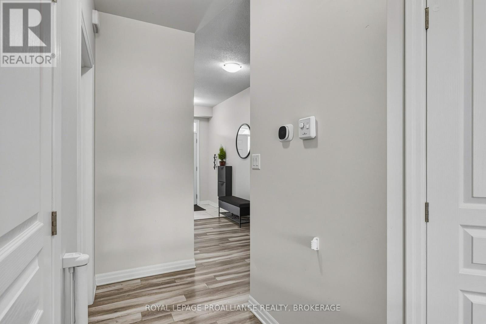 894 Riverview Way, Kingston, Ontario  K7K 0J2 - Photo 6 - X12916194