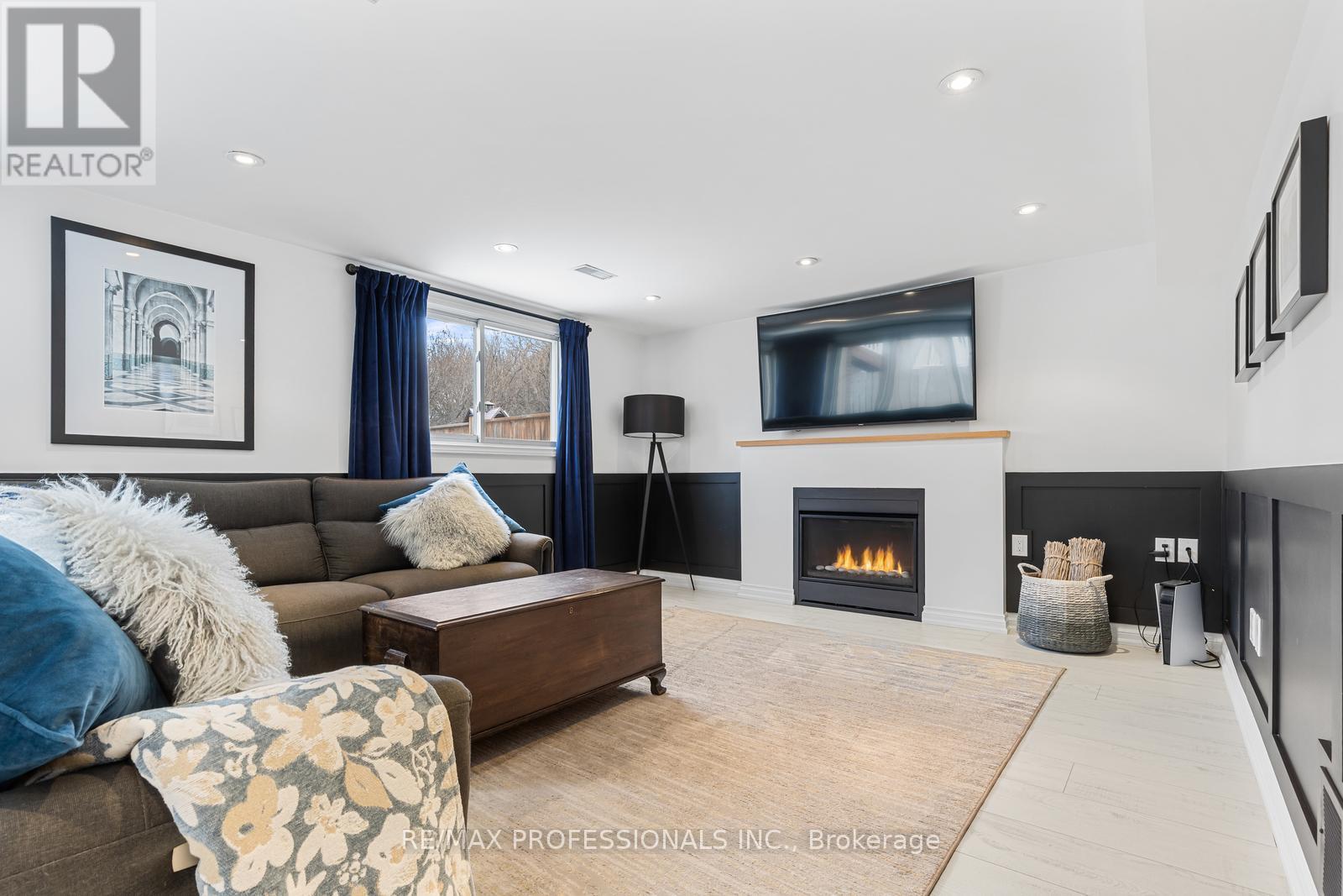 39 Norbert Crescent, Toronto, Ontario  M9C 3J8 - Photo 23 - W12916234